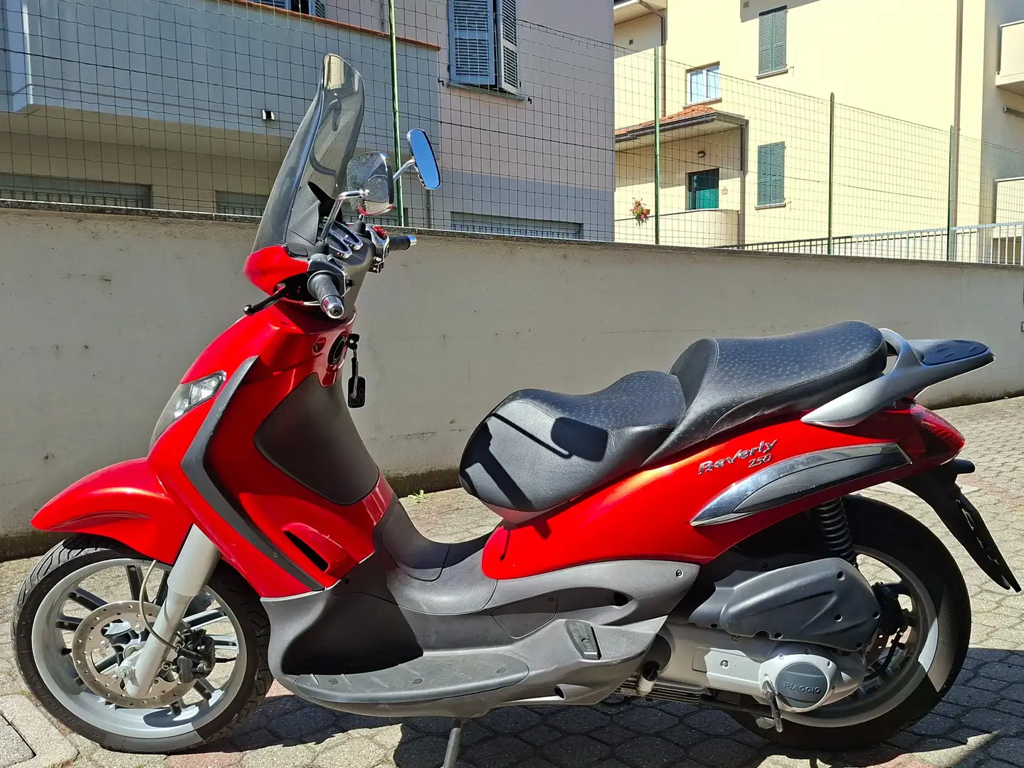 Piaggio Beverly 250 M28 VAR.5 VERS.00 Rosso - 2