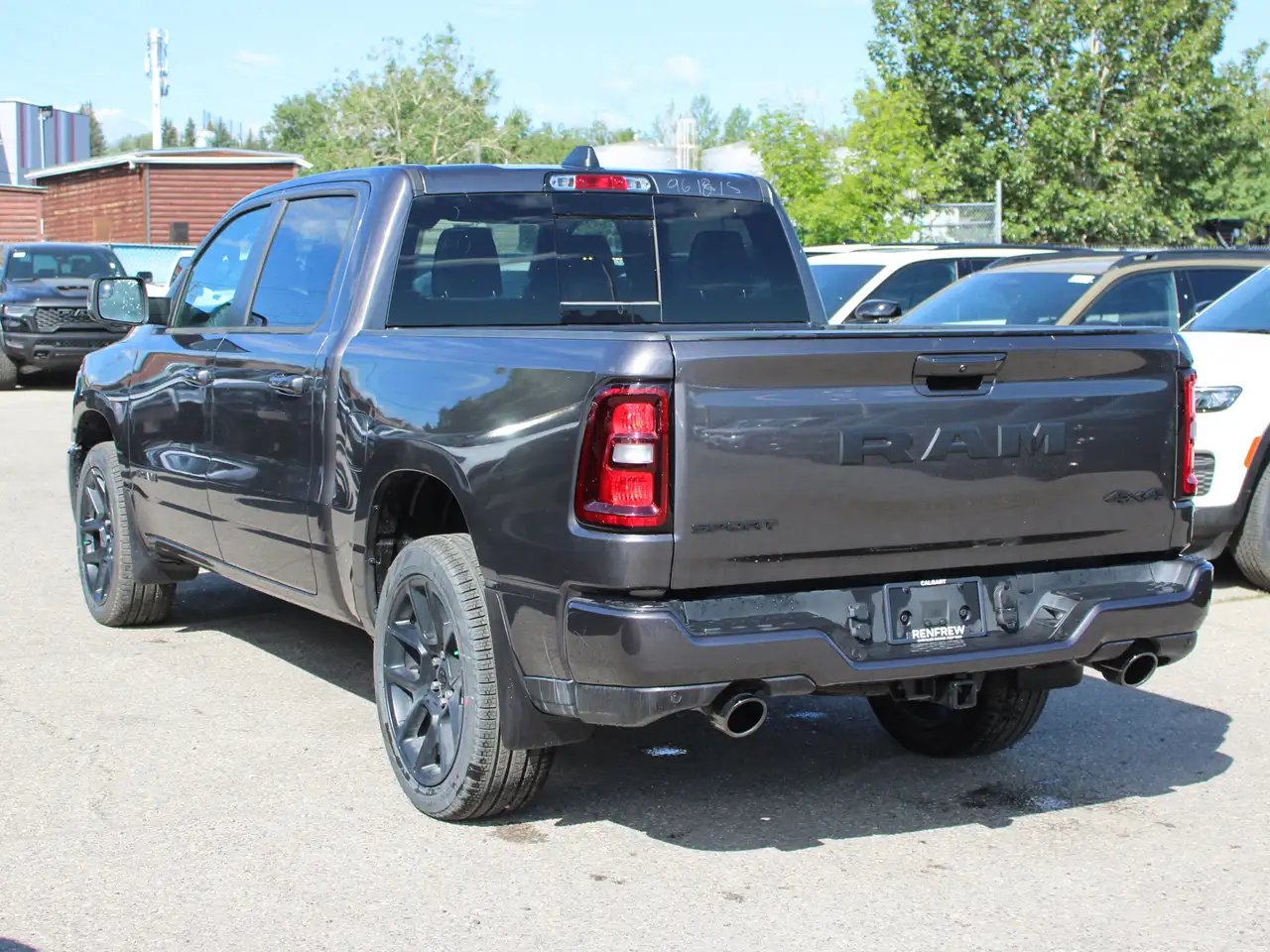 RAM 1500 снимка RAM 1500