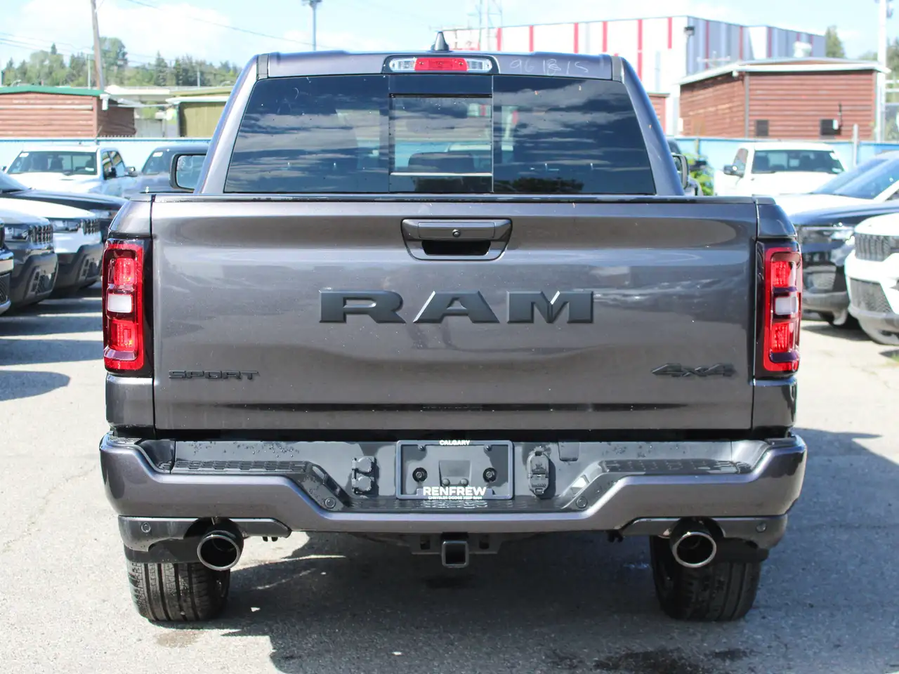 RAM 1500 снимка RAM 1500