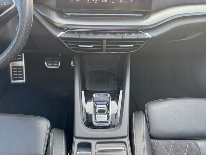 Skoda Octavia Combi RS Plus 2.0 TSI DSG+STHZ+PANO+ACC+ — photo 15