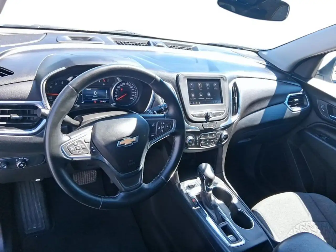 Chevrolet Equinox photo Chevrolet Equinox