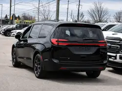 Chrysler Pacifica 2026