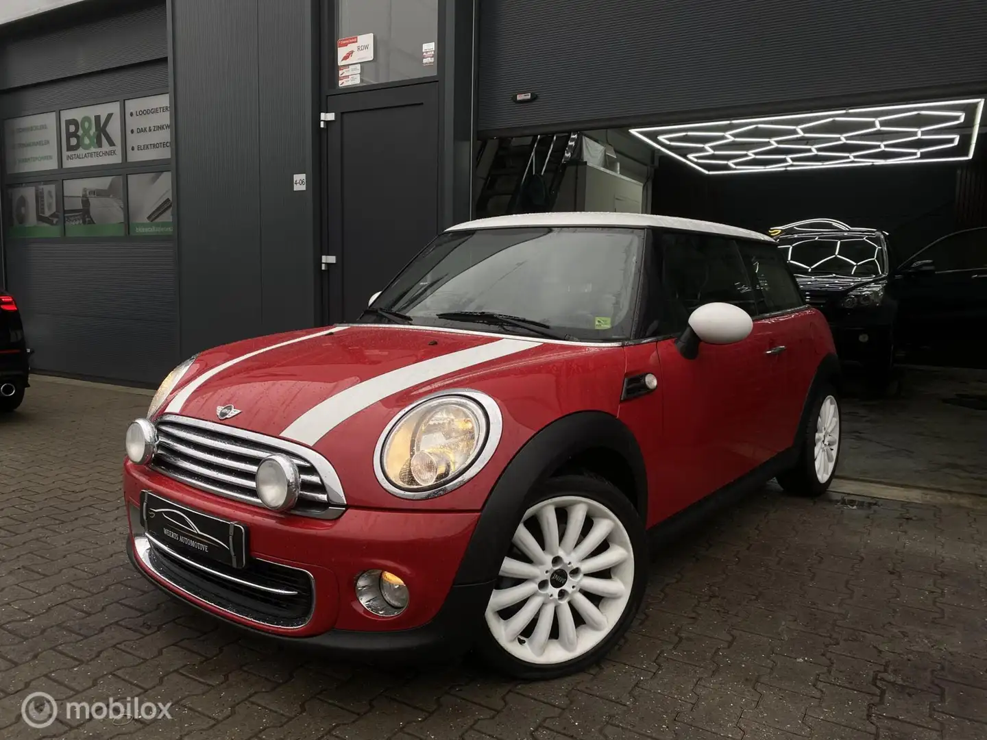MINI Cooper Mini 1.6 10 Years II Rood - 1