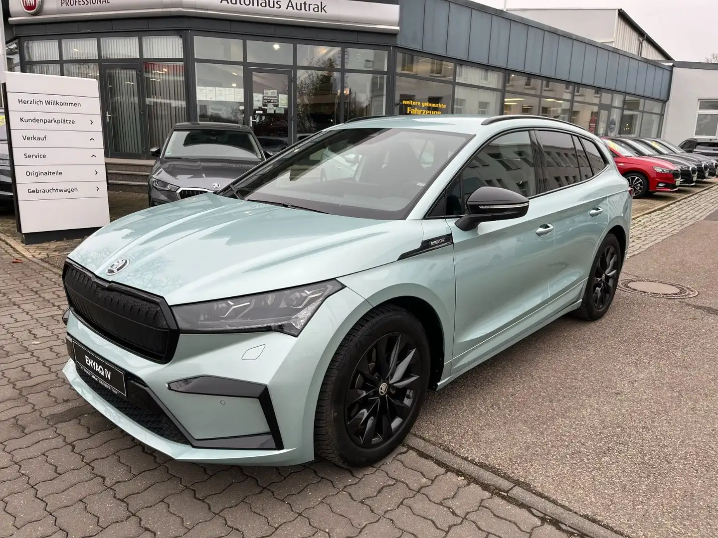 Skoda Enyaq iV 60 Sportline 132 kW 1.Hand NEUWERTIG Argent - 1