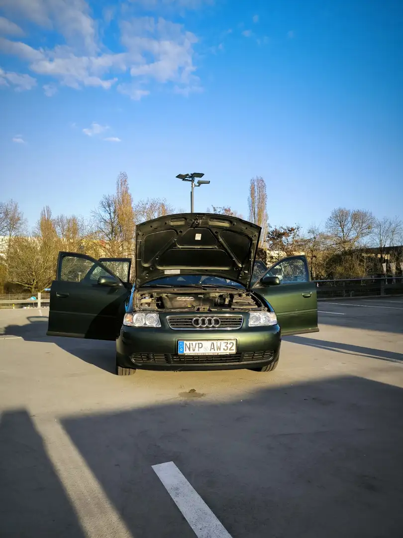 Audi A3 1.6 Ambiente - 2