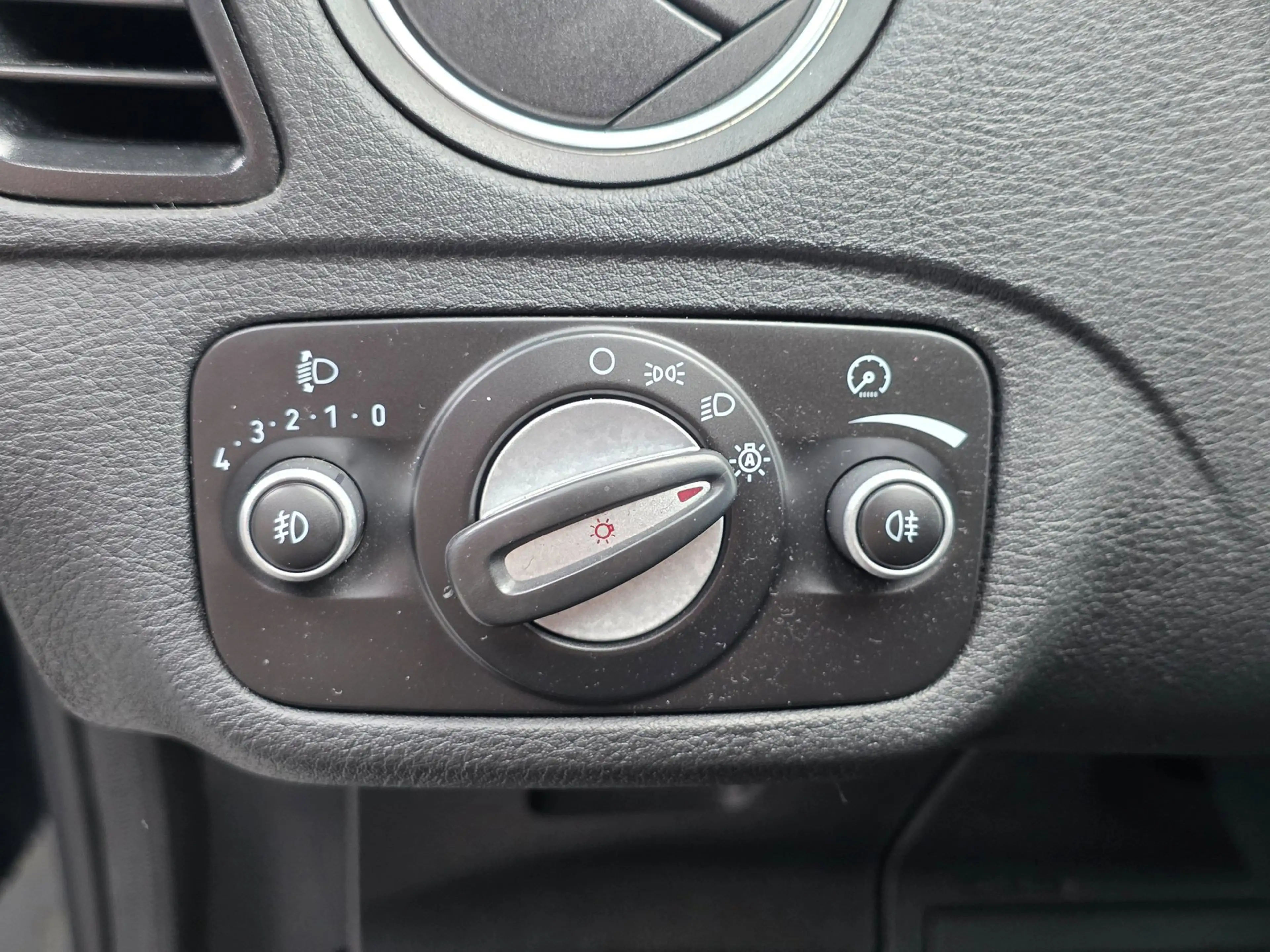 Ford S-Max 1.6 EcoBoost Titanium | NAVI | PDC | STOELVERWARMI — photo 17