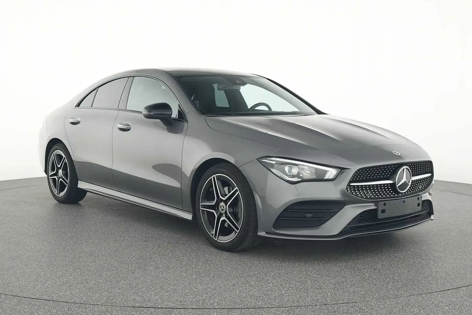 Mercedes-Benz CLA 180 Coupé AMG-LINE Grau - 2