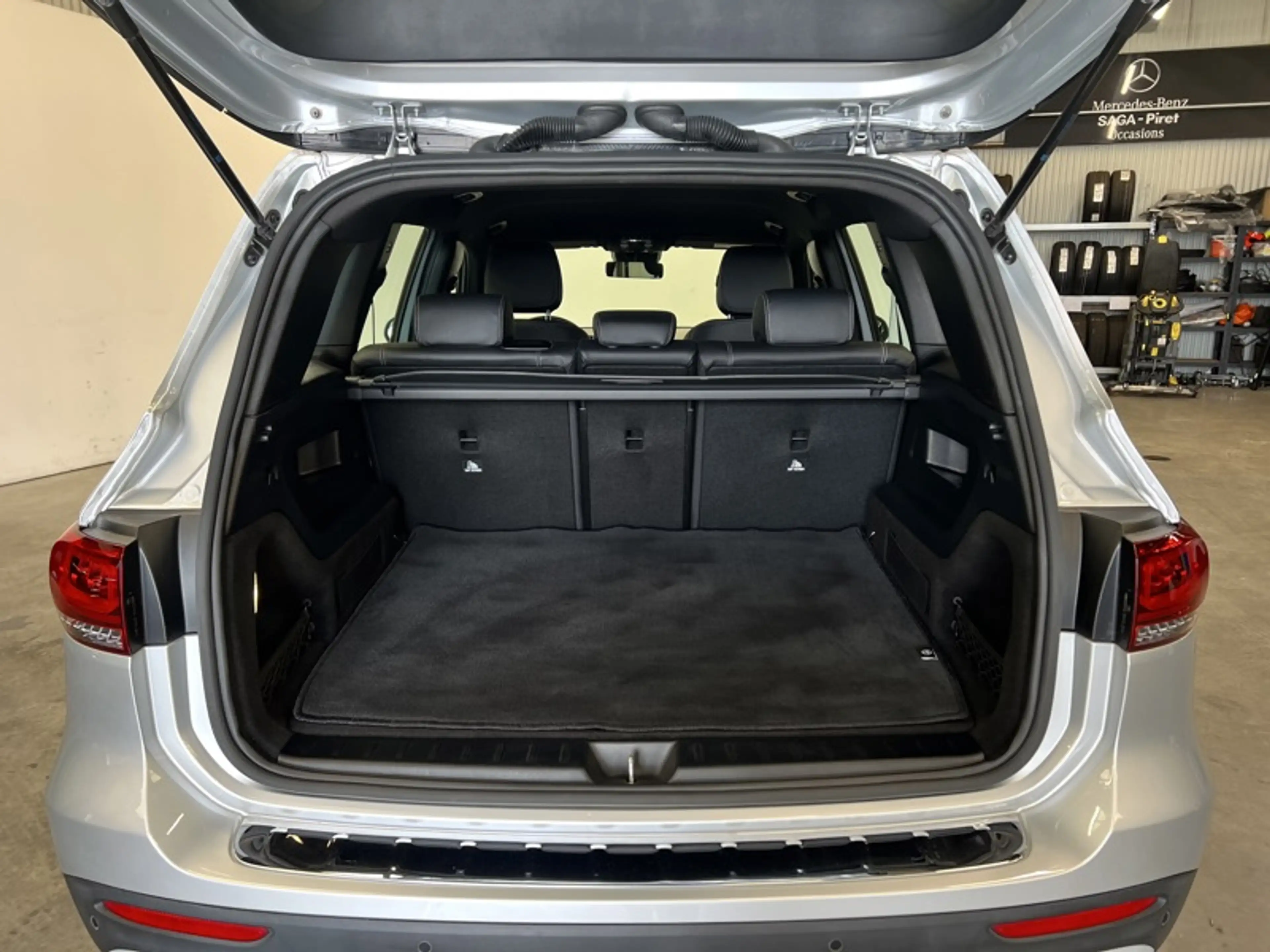Mercedes-Benz GLB 200 d 4MATIC Business LIne — photo 12