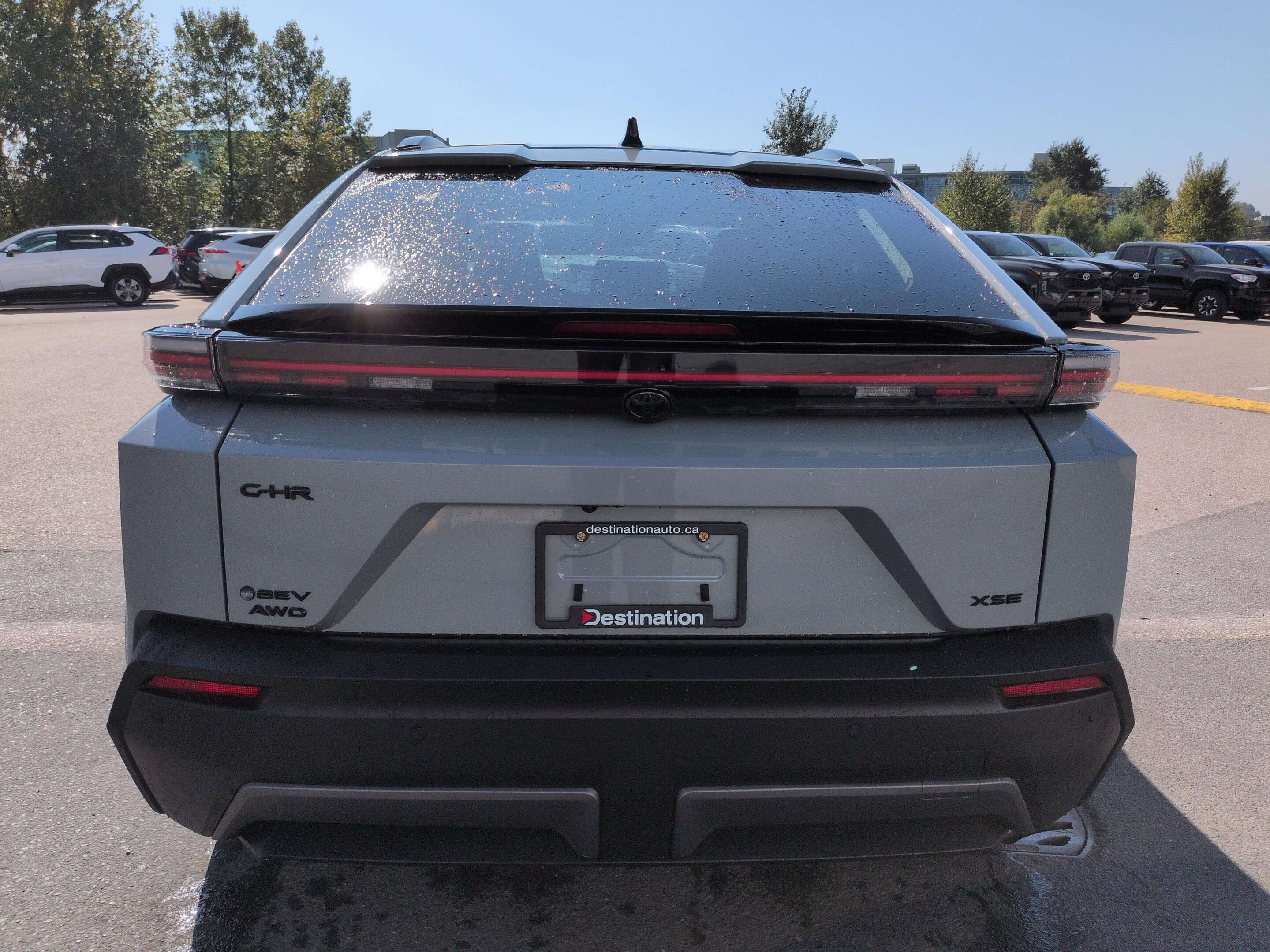 2026 Toyota C-HR XSE AWD - Rare, Local, Like-New, No Accidents! — снимка 5