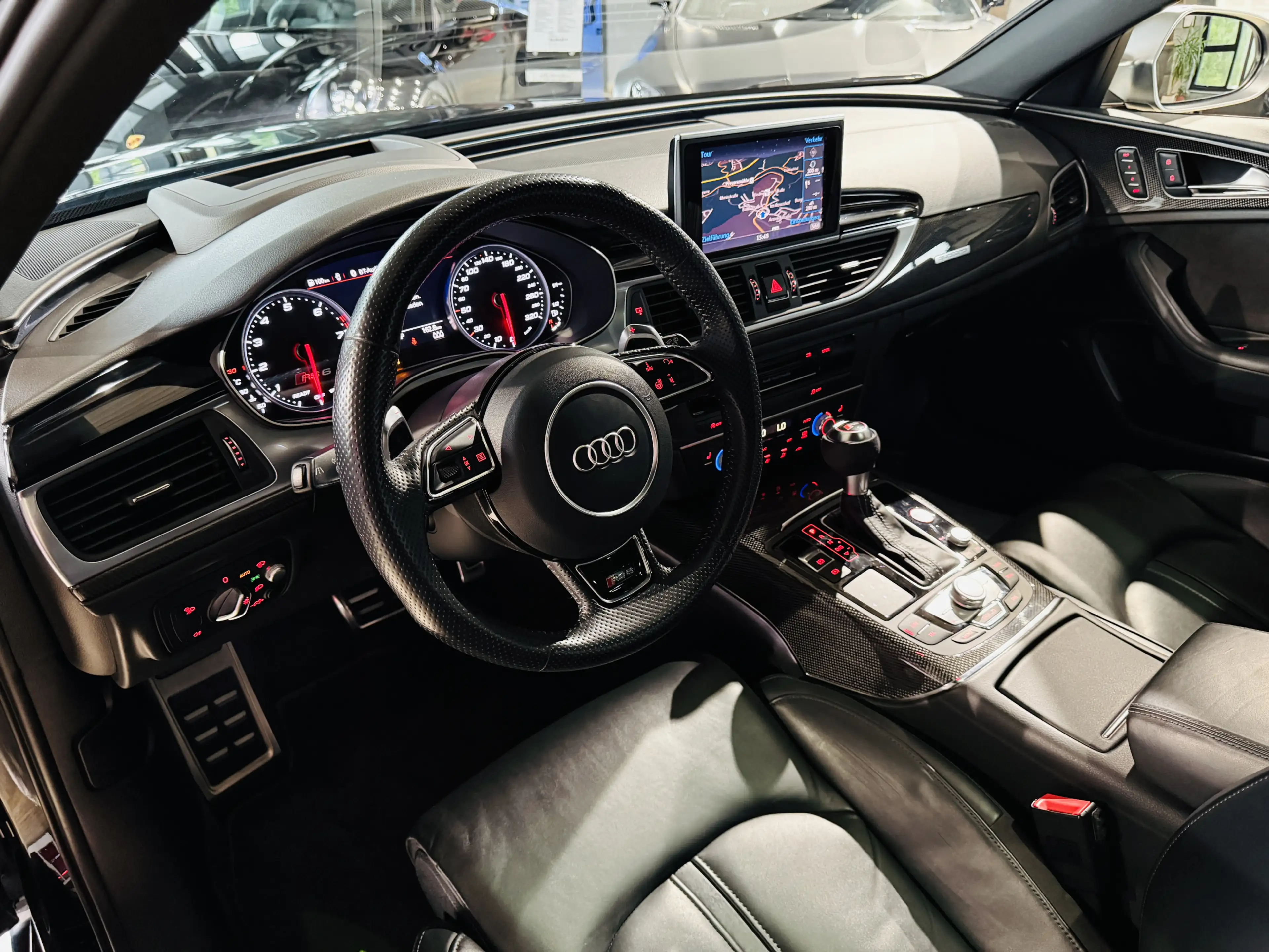 Audi RS6 4.0 TFSI quattro*PANO*KAM*HUD*ACC*MATRIX*BOS — photo 14