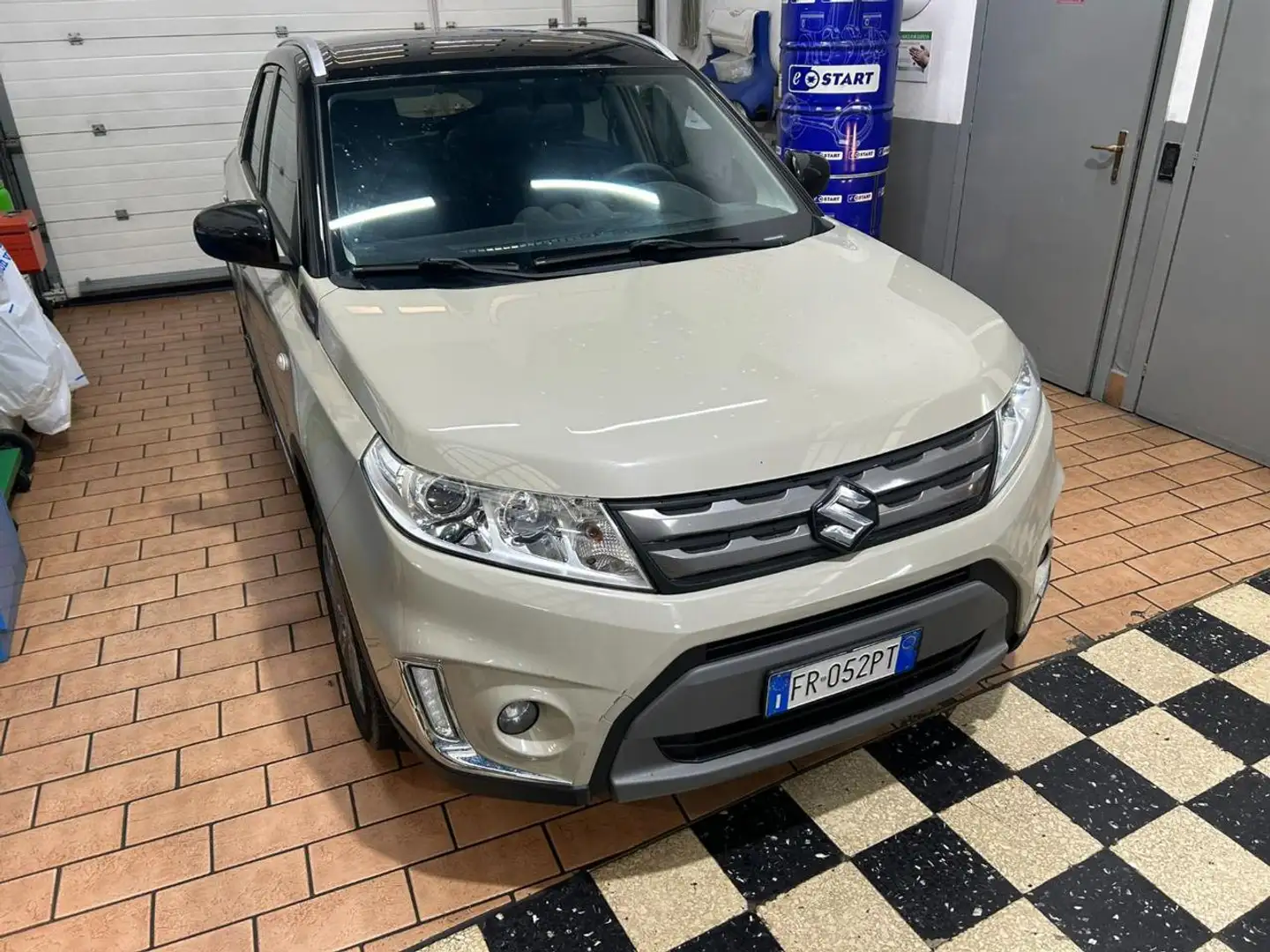 Suzuki Vitara 1.6 VVT V-Top GPL Бежевий - 2