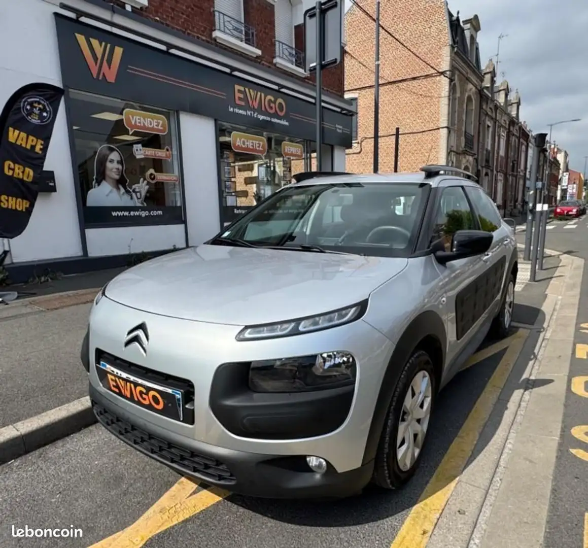 Citroen C4 Cactus Citroën 1.6 BLUEHDI 100 SHINE START-STOP Grau - 1