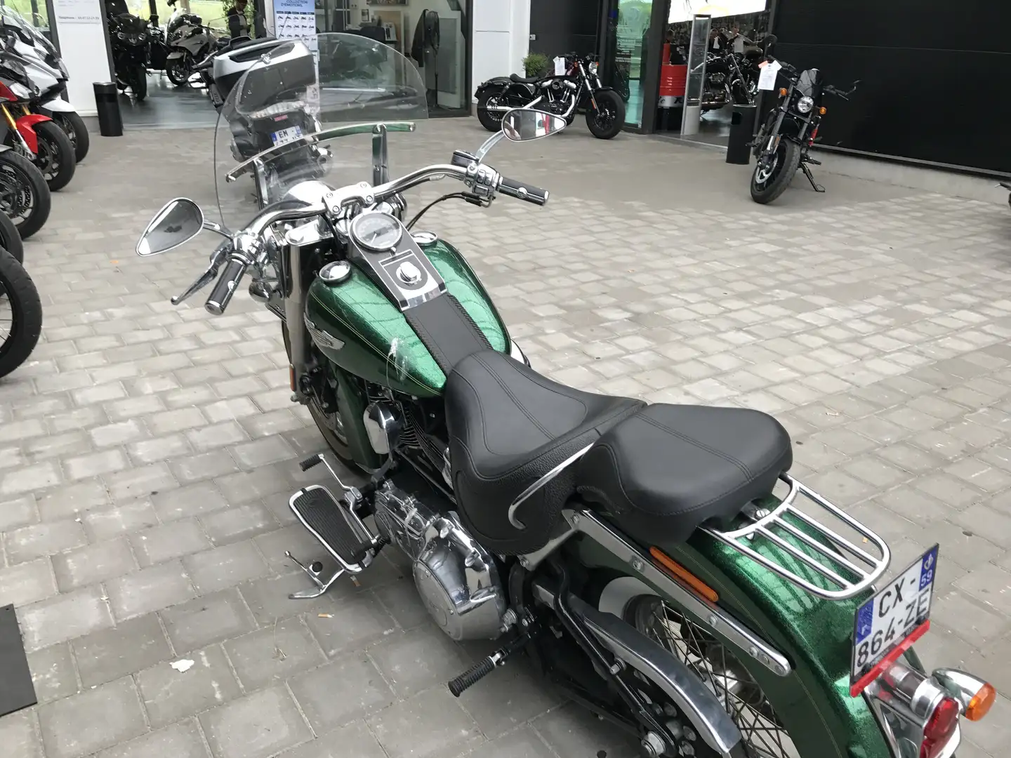 Harley-Davidson Softail FLSTN SOFTAIL DELUXE CANDY Vert - 2