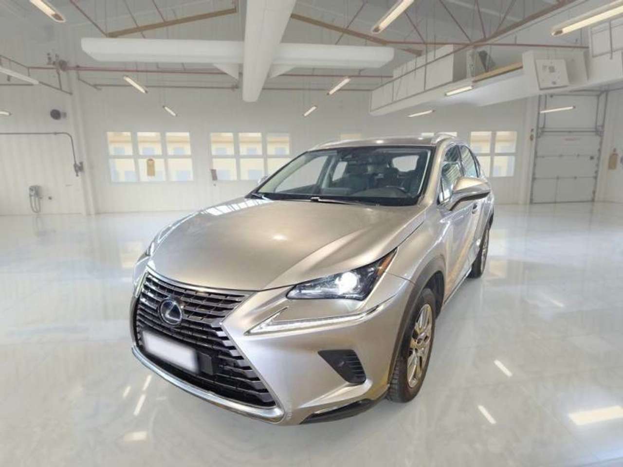 Lexus NX 300h Hybrid Premium 4WD