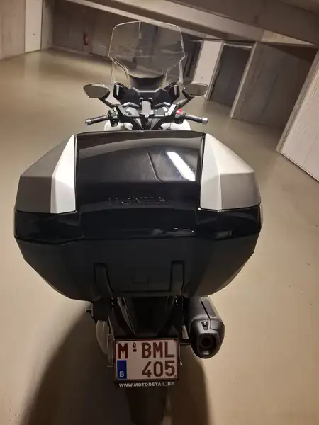 Honda Forza 300 - foto 2