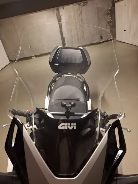 Honda Forza 300 - foto 4