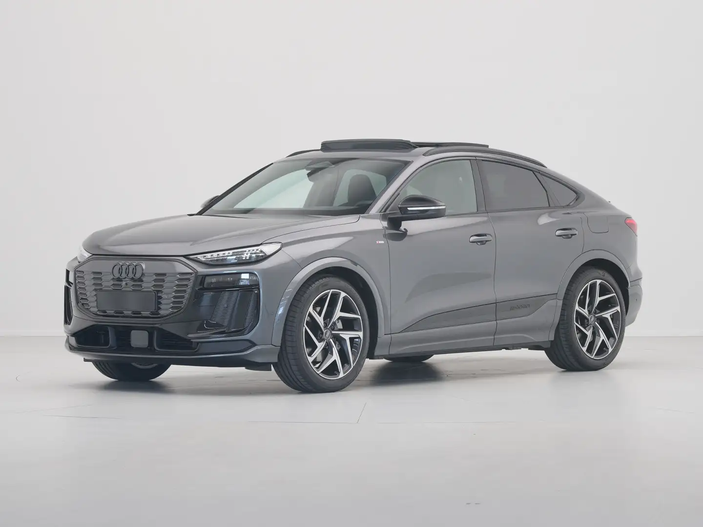 Audi Q6 Sportback e-tron S edition | Adaptive air suspensi Gris - 2