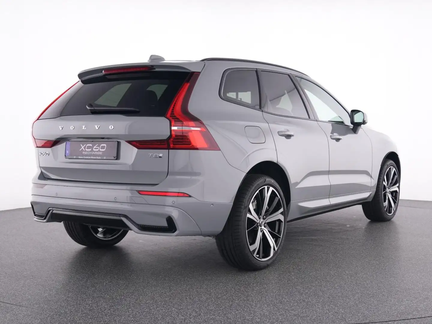 Volvo XC60 XC 60 T8 AWD Plus Dark+LM21+Headup+BusinessPaket Grau - 2