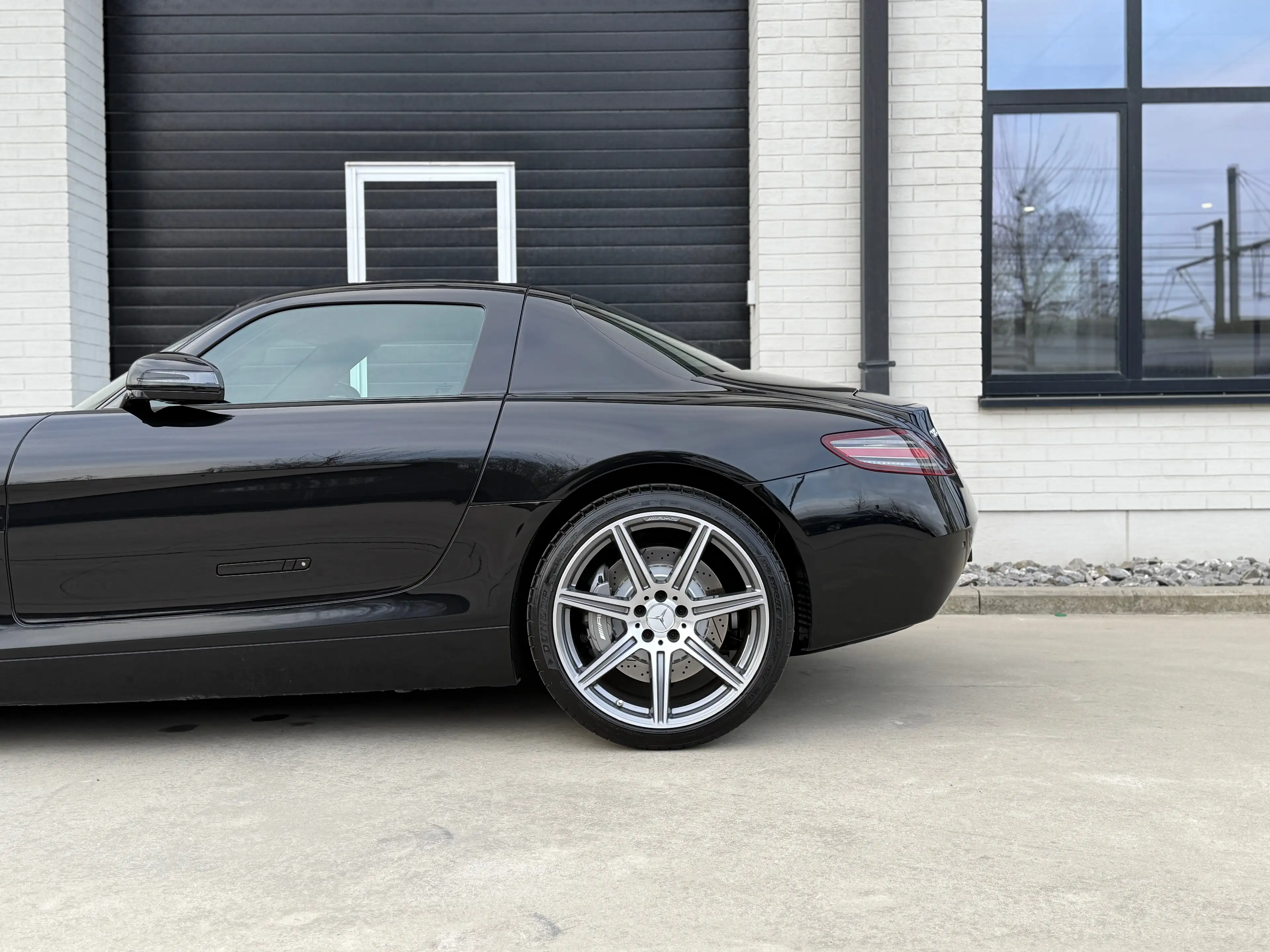 Mercedes-Benz SLS FIRST HAND - 100 % ORIGINAL PAINT — photo 11