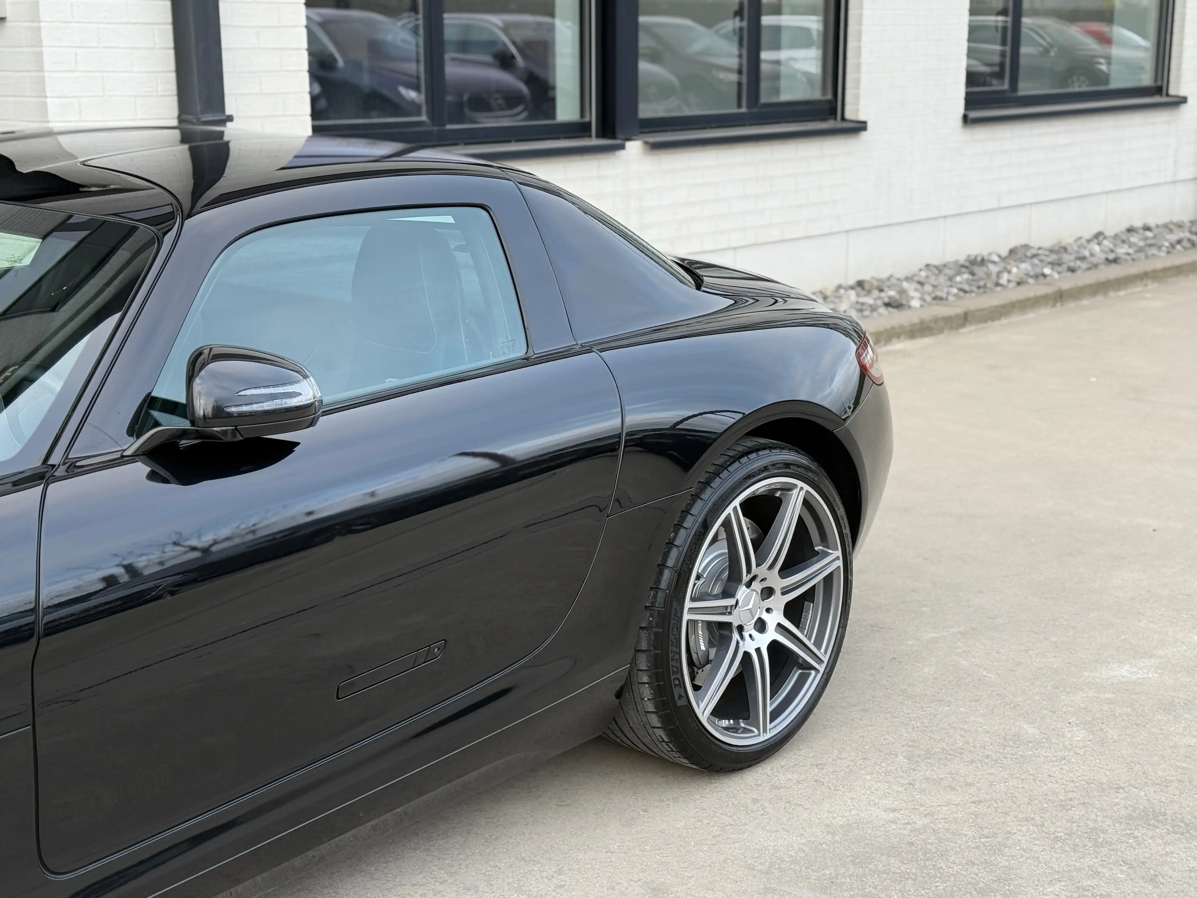 Mercedes-Benz SLS FIRST HAND - 100 % ORIGINAL PAINT — photo 12