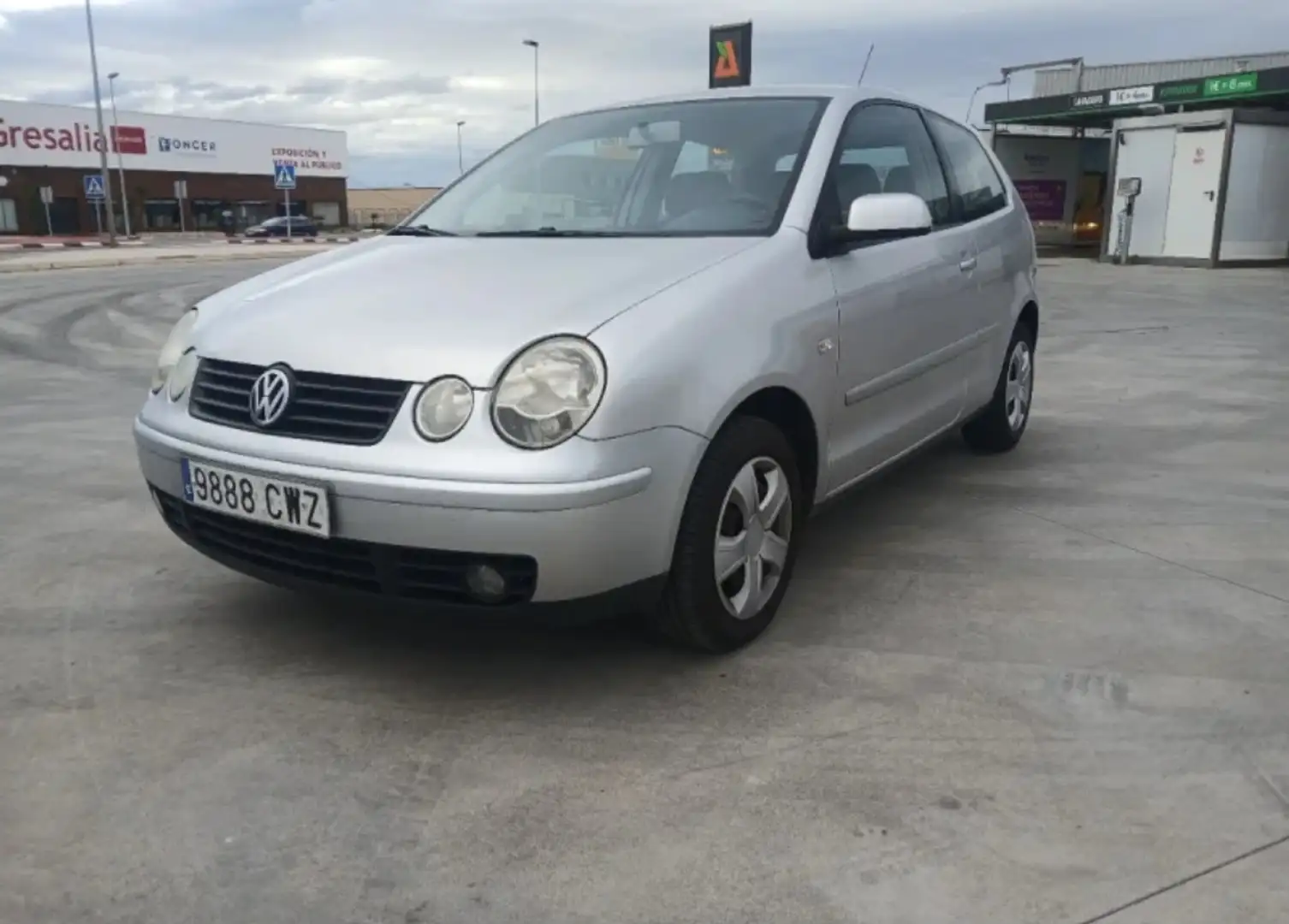 Volkswagen Polo Polo 1.9TDI Trendline Trendline Plateado - 1
