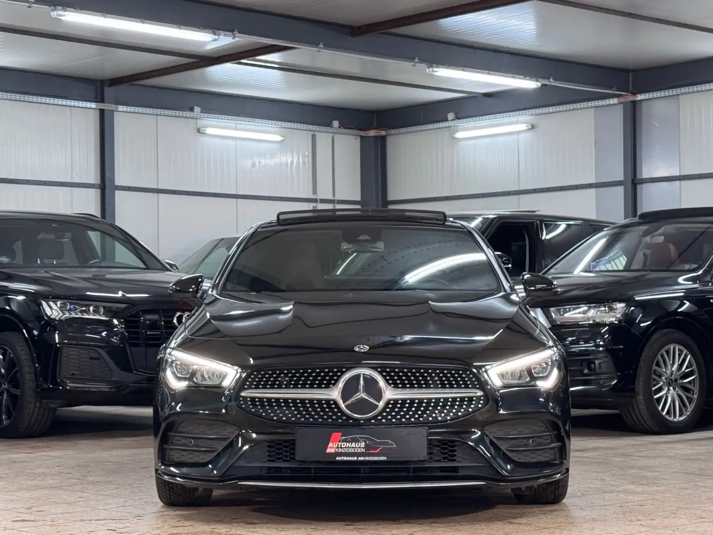 Mercedes-Benz CLA 180 d Coupe AMG LINE*AHK*PANO*LED*KAME*1.HAND Schwarz - 2