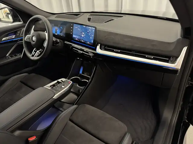 BMW X2 view 8