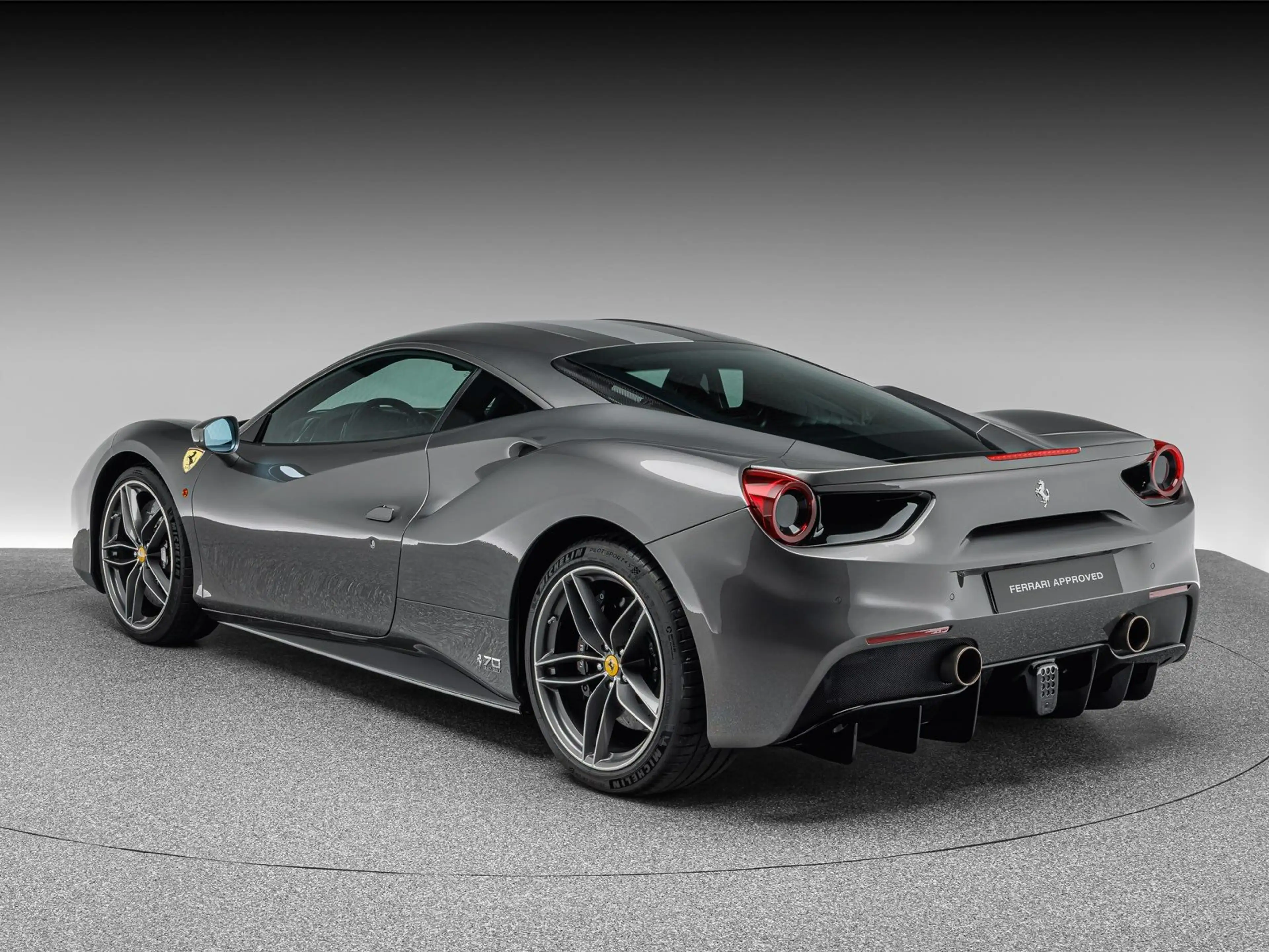 Ferrari 488 GTB TAILOR MADE 70 ANNI — photo 3