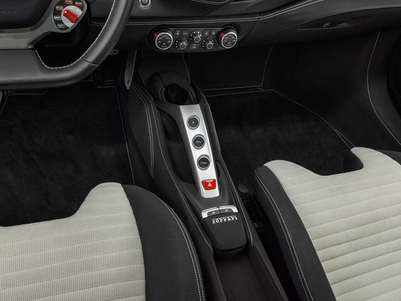 Ferrari 488 GTB TAILOR MADE 70 ANNI — photo 14
