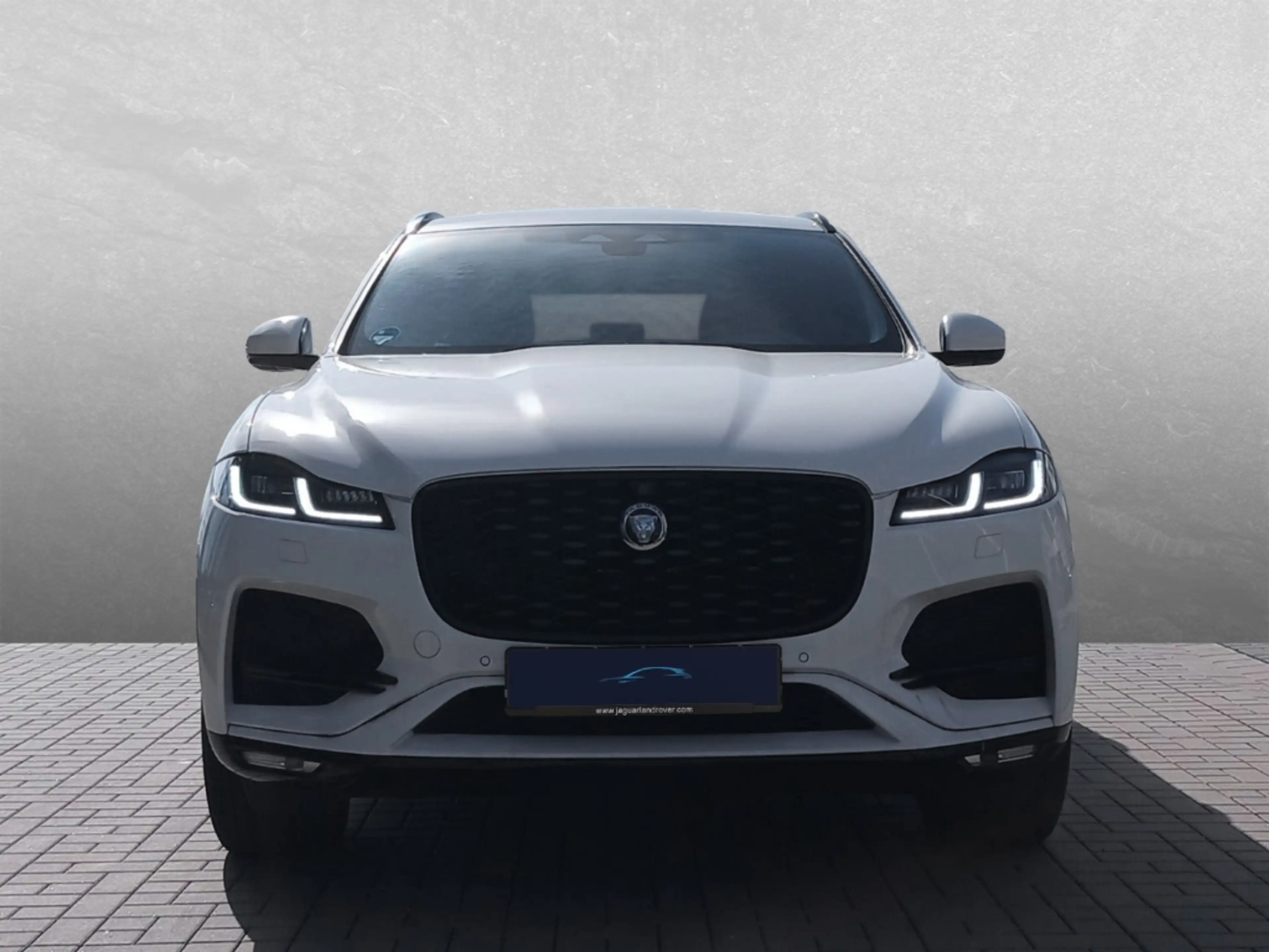 Jaguar F-Pace D200 AWD SE — photo 9