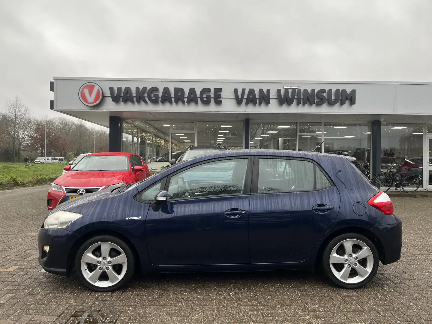 Toyota Auris 1.8 Full Hybrid Dynamic navi acamera afn trekhaak Blauw - 2