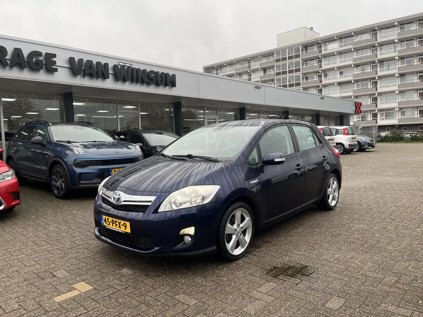 Toyota Auris 1.8 Full Hybrid Dynamic navi acamera afn trekhaak Blauw - 1