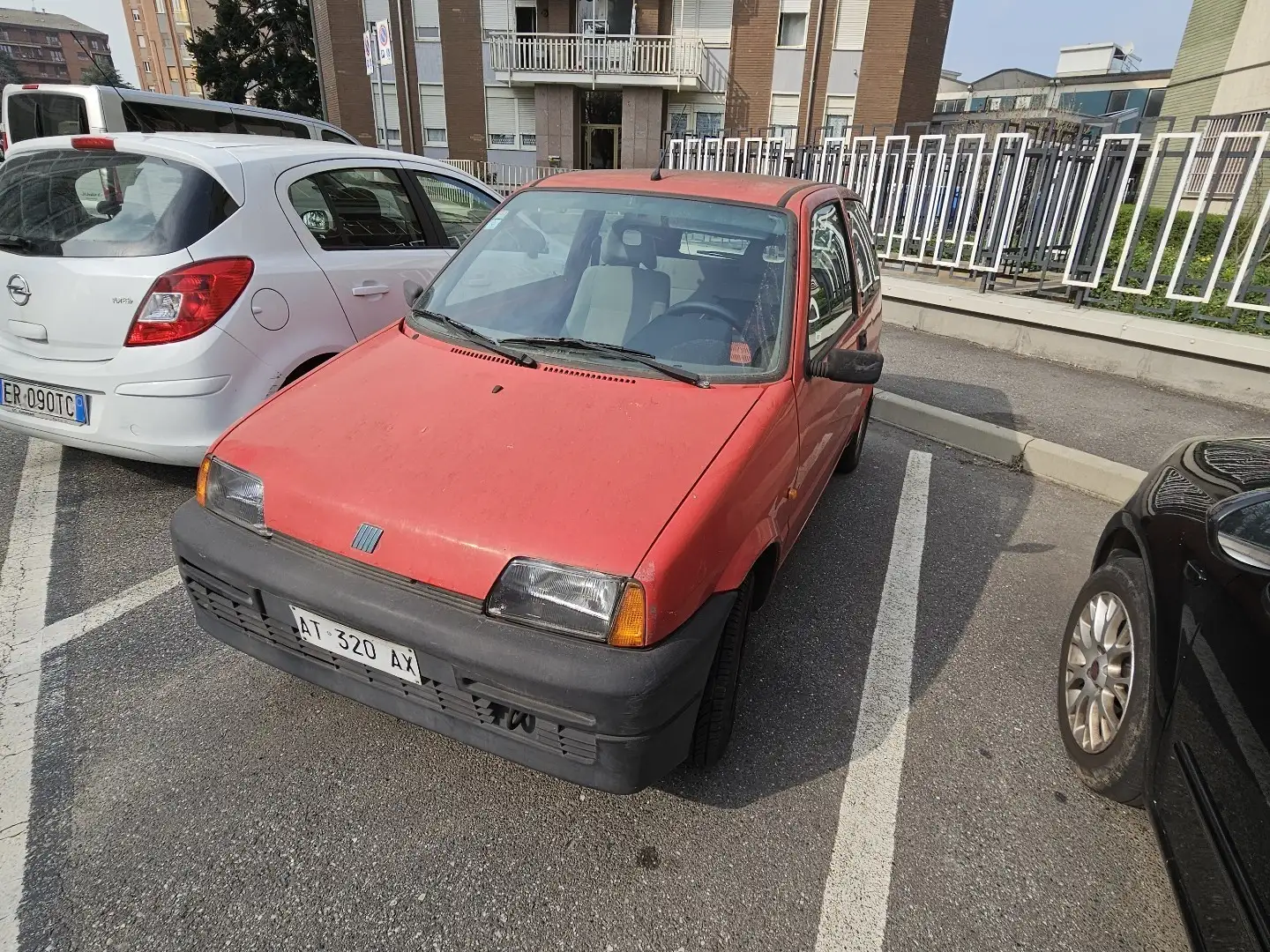 Fiat Cinquecento 0.9 Young Червоний - 1