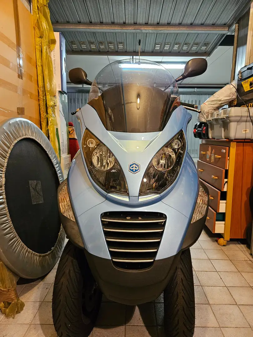 Piaggio MP3 250 ie Blauw - 1