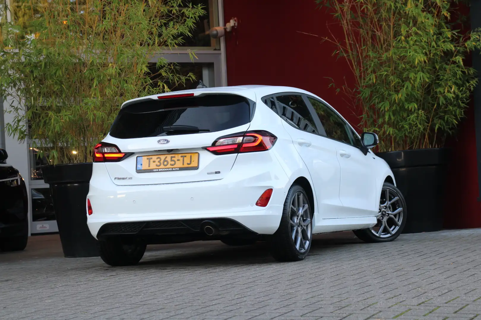 Ford Fiesta 1.0 EcoBoost Hybrid ST-Line X | Stoel-stuuverw. | Blanc - 2