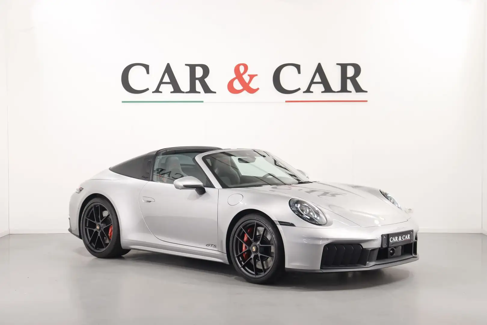 Porsche Targa 992.2 Targa 4 GTS Srebrny - 1