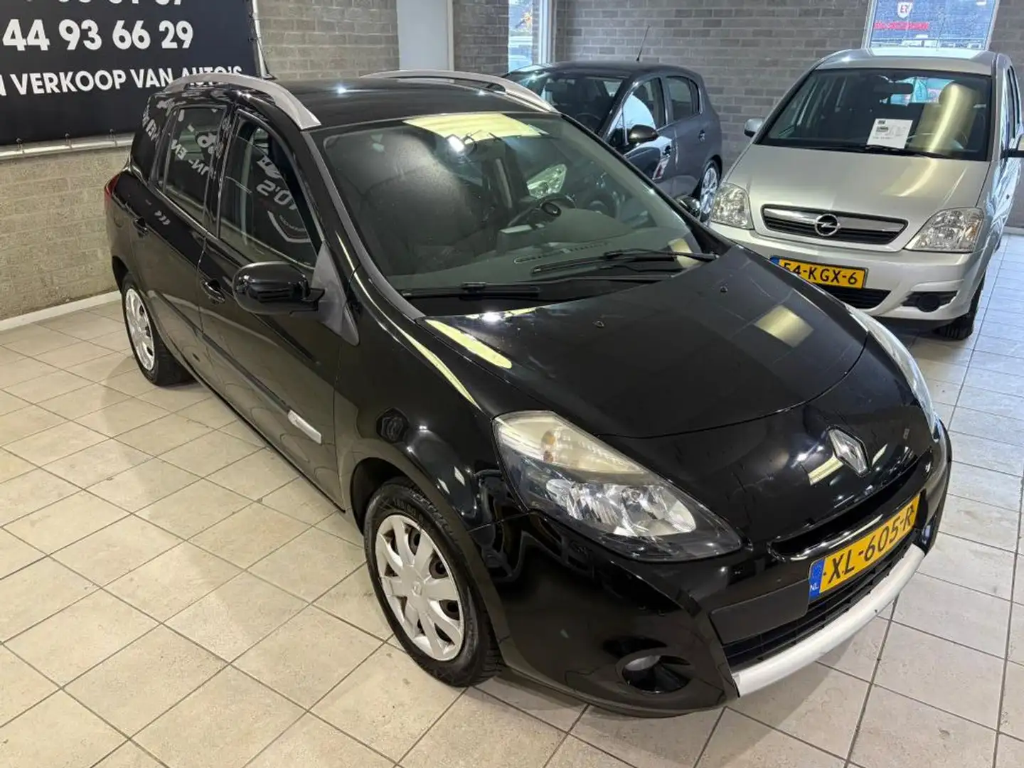 Renault Clio Estate 1.2-16V Collection Zwart - 2