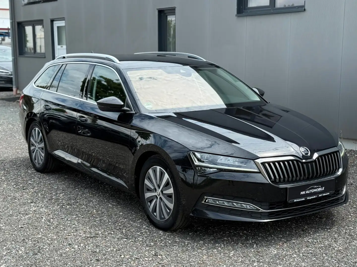 Skoda Superb Style 2.0 DSG*ACC*MATRIX*VIRTUAL*RFK*AHK Schwarz - 2