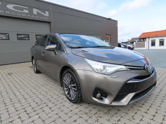 Toyota Avensis Avensis SW 2.0 D-4D Premium