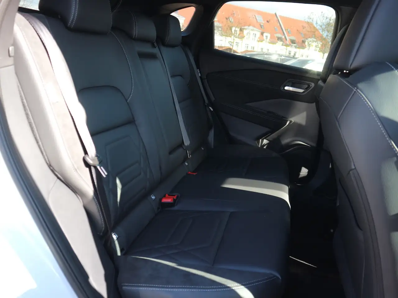 Nissan Qashqai 1.5 e-POWER 4x2 N-Design ProPilot 23