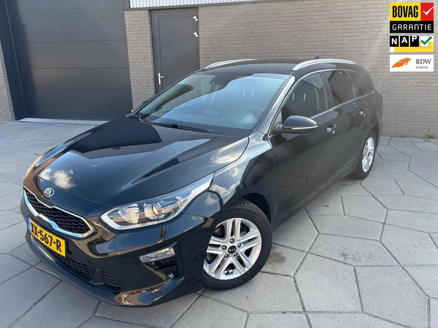 Kia Ceed SW / cee'd SW Sportswagon 1.0 T-GDi DynamicLine zeer ruime en ge Schwarz - 1