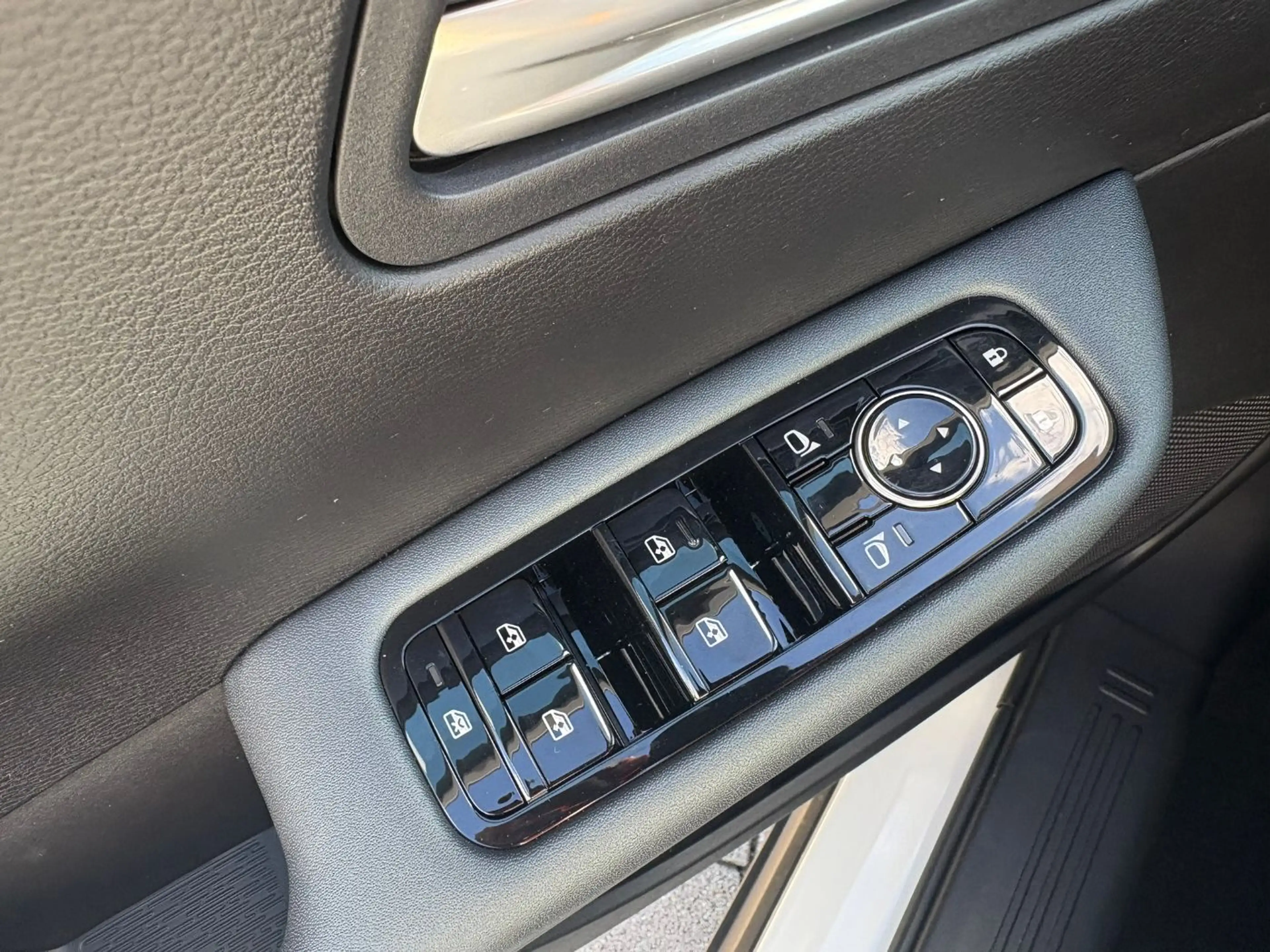 Nissan Leaf Engage Winter ACC+2xKlima+360+Fernlichtass. — photo 15