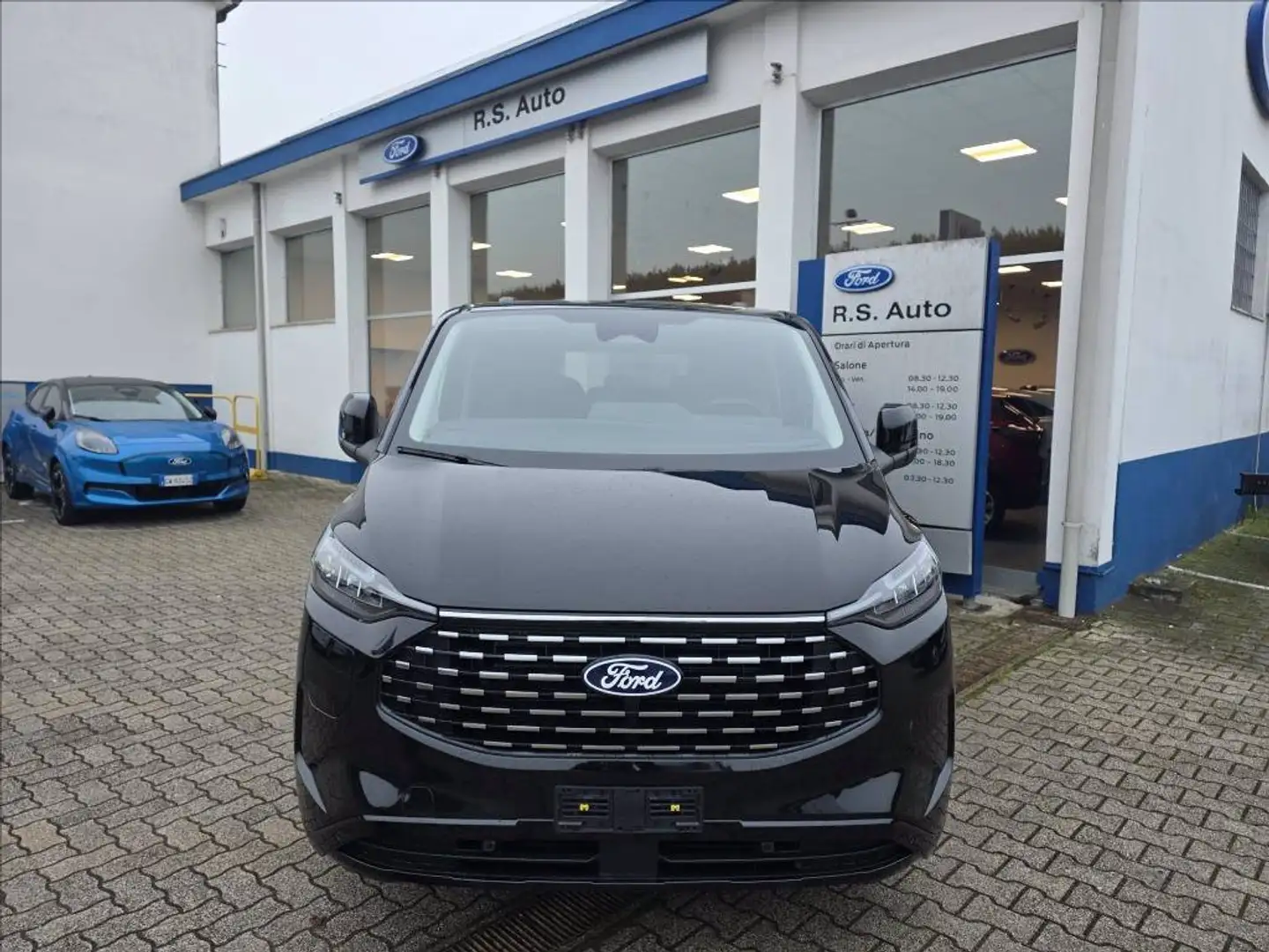 Ford Tourneo Custom V710 340 2.5 Duratec phev 233cv Titanium L1H1 Nero - 2