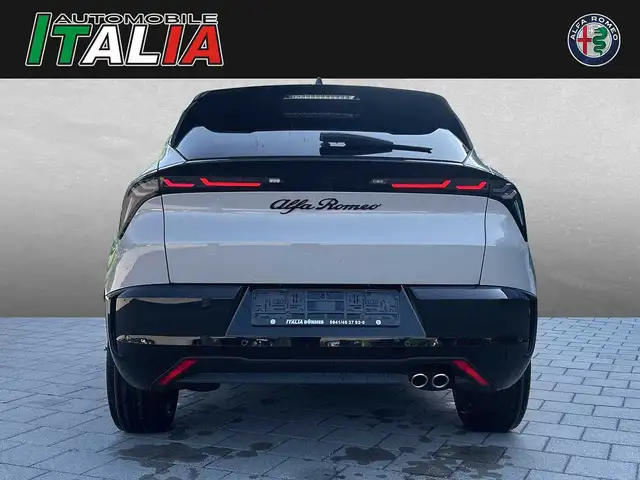 Alfa Romeo Junior view 4