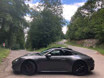 992