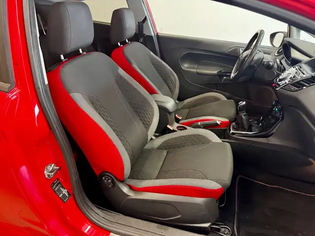 Ford Fiesta view 11