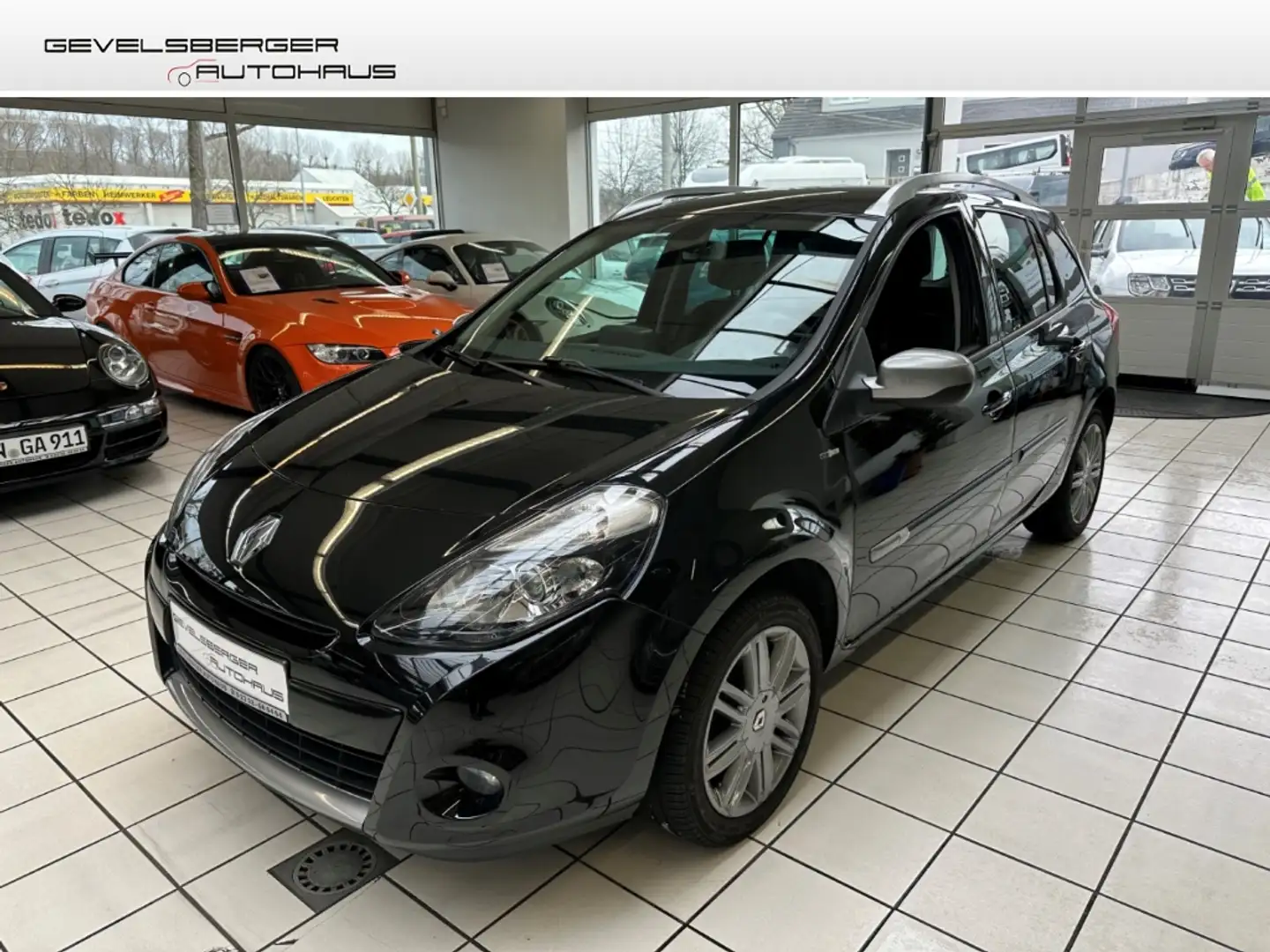 Renault Clio 16VTCe Grandtour Night & Day 1.2 16V TCe 100 Black - 1