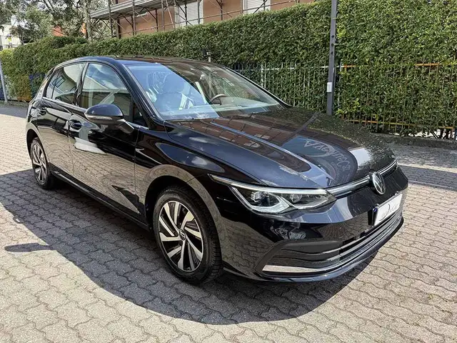 Volkswagen Golf view 3