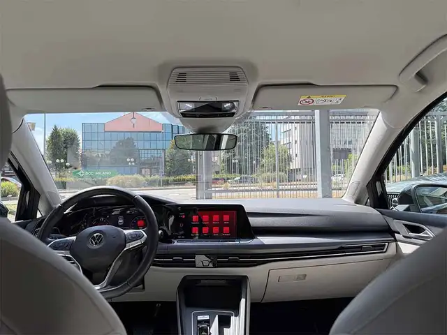Volkswagen Golf view 24