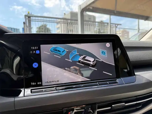 Volkswagen Golf view 19